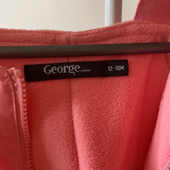 Winter Jumpsuit ☃️ - Picture 2 of 3